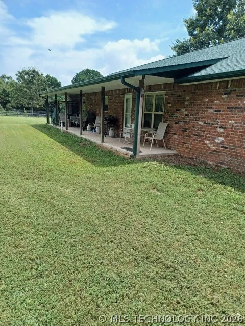 468145 648 ROAD Watts, OK 74964