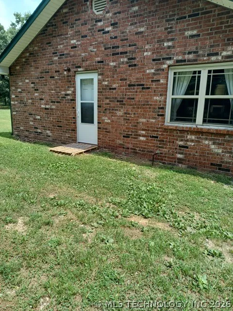 468145 648 ROAD Watts, OK 74964
