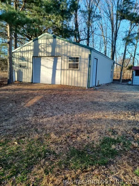468145 648 ROAD Watts, OK 74964