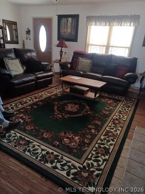 468145 648 ROAD Watts, OK 74964