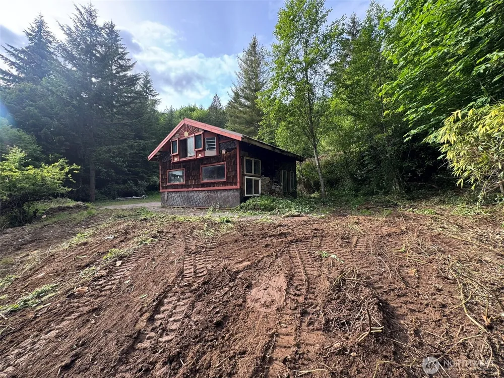 5532 LEWIS RIVER ROAD Ariel, WA 98603