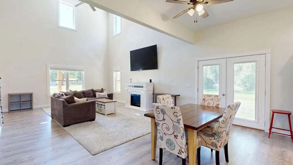6785 Michigan Road Kochville Township, MI 48604