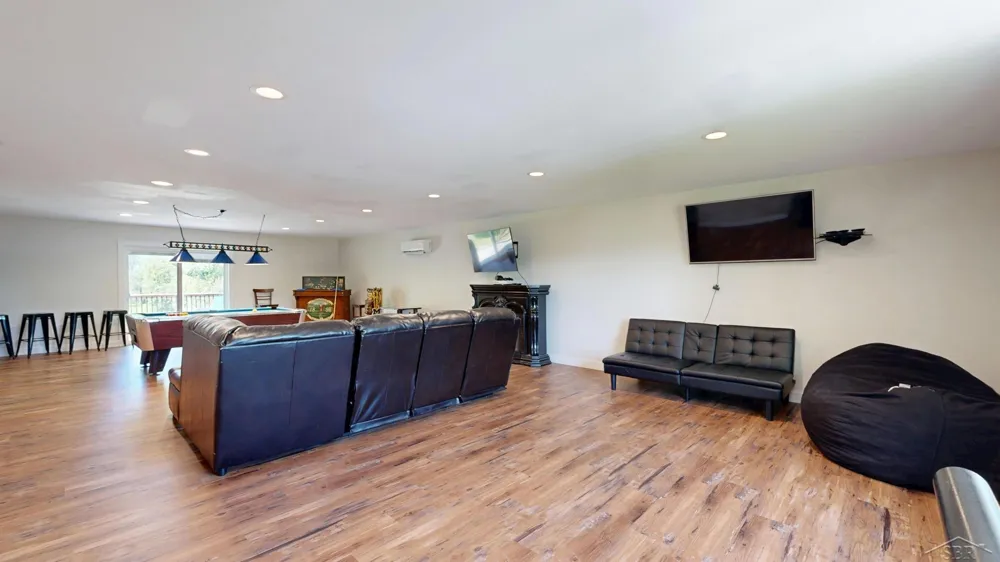 6785 Michigan Road Kochville Township, MI 48604