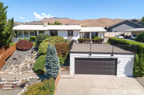 330 Sunnyslope Heights