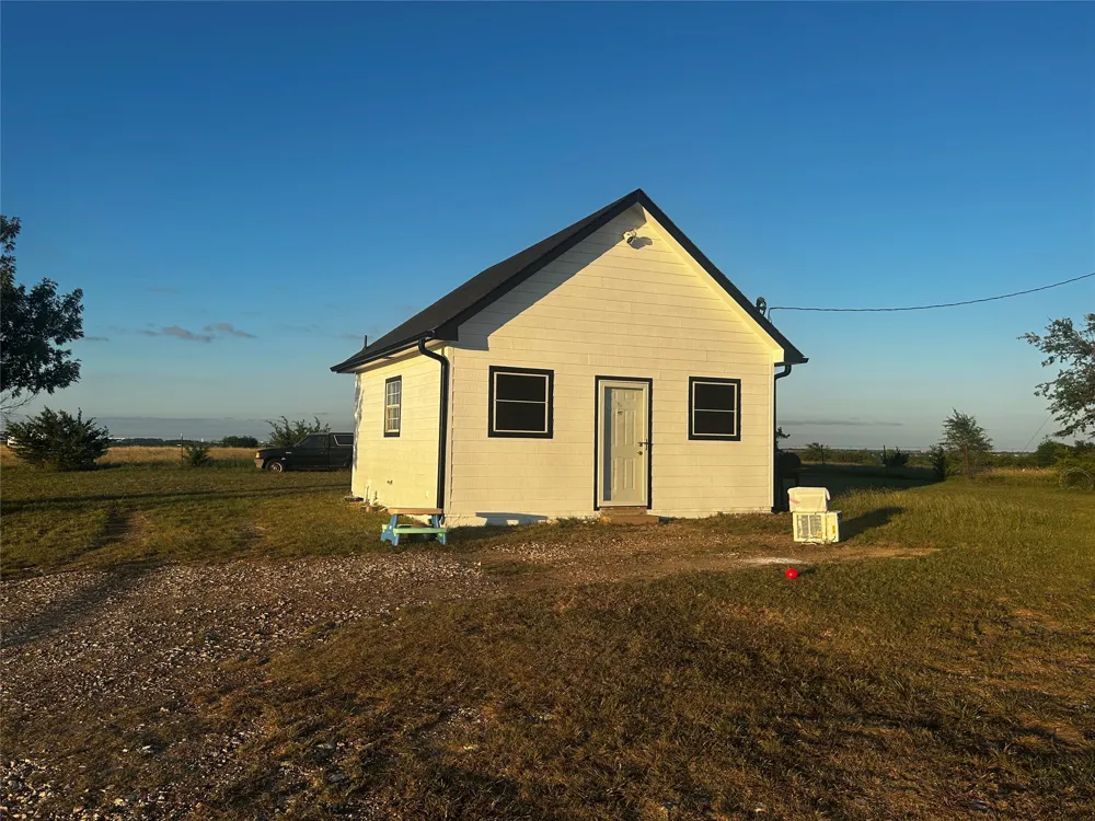 2000 County Road 1123 Godley, TX 76044
