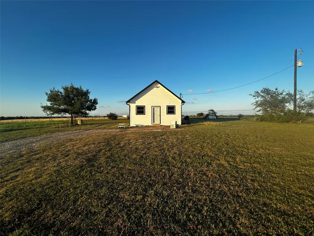 2000 County Road 1123 Godley, TX 76044