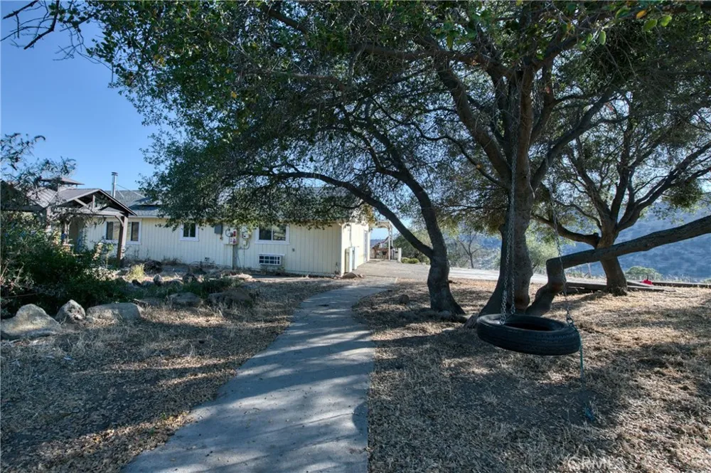 24620 Auberry Road Clovis, CA 93619