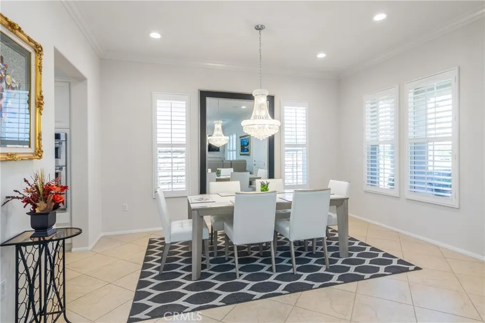 23734 Mahogany Court Valencia, CA 91354