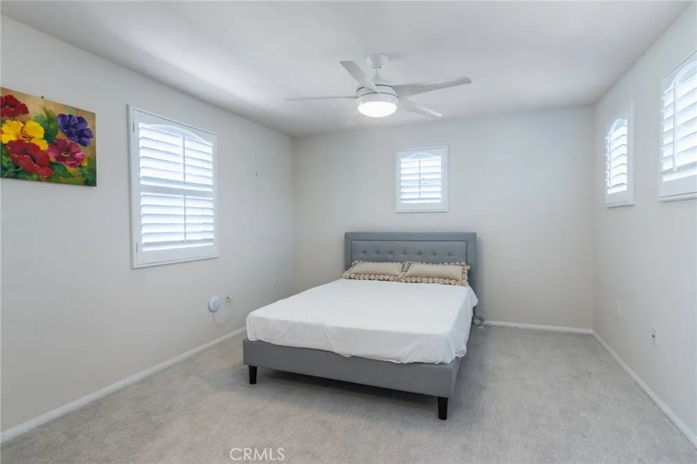 23734 Mahogany Court Valencia, CA 91354
