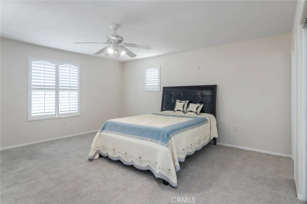 23734 Mahogany Court Valencia, CA 91354
