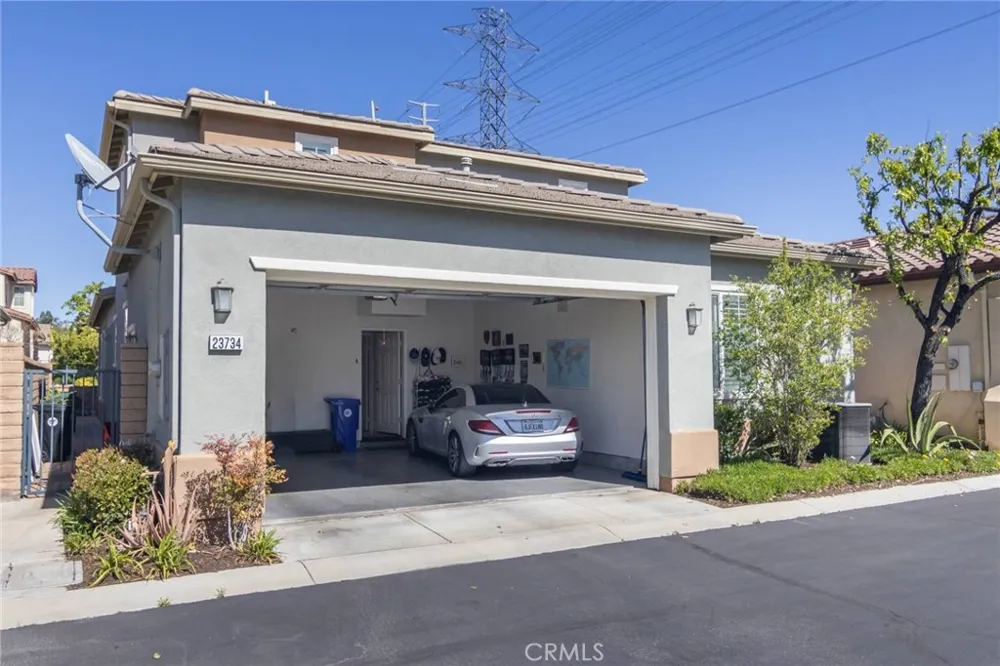 23734 Mahogany Court Valencia, CA 91354