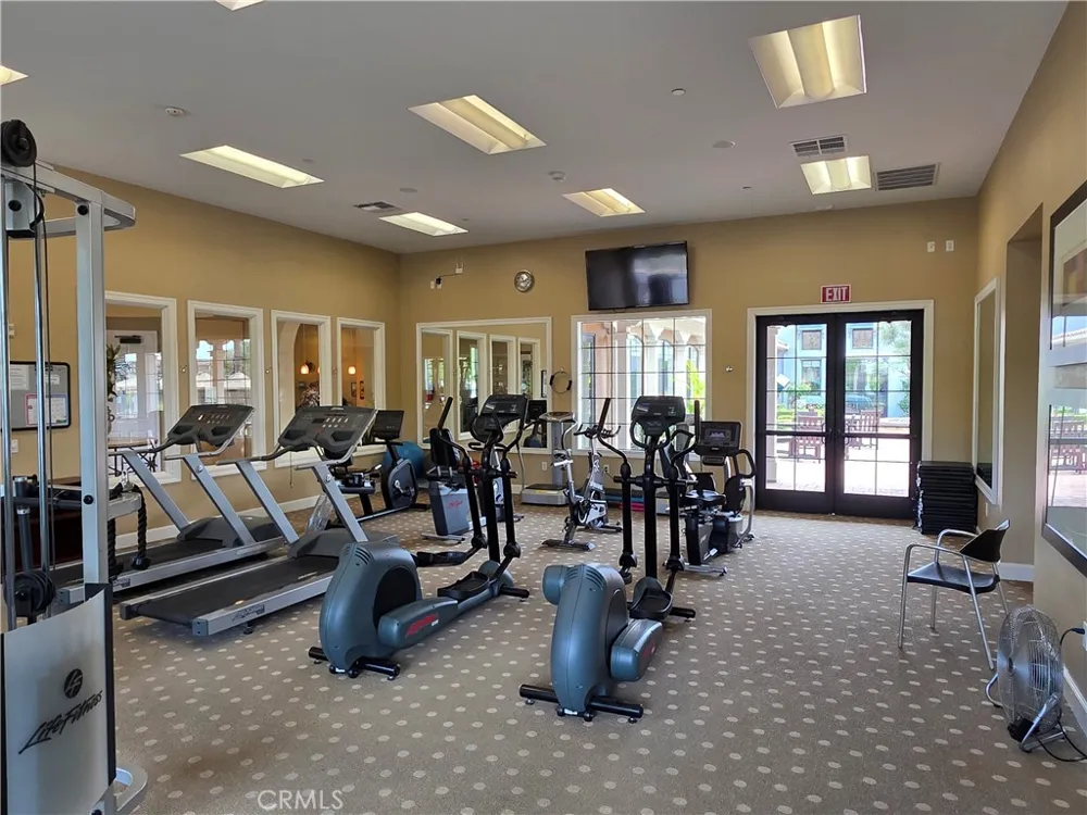 23734 Mahogany Court Valencia, CA 91354