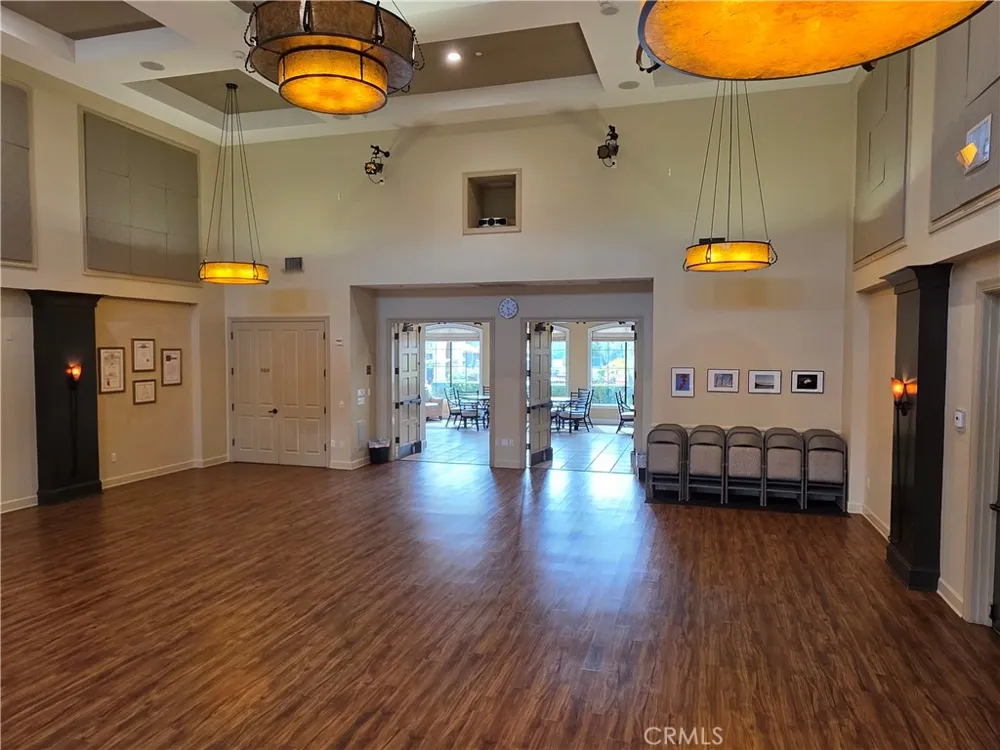 23734 Mahogany Court Valencia, CA 91354