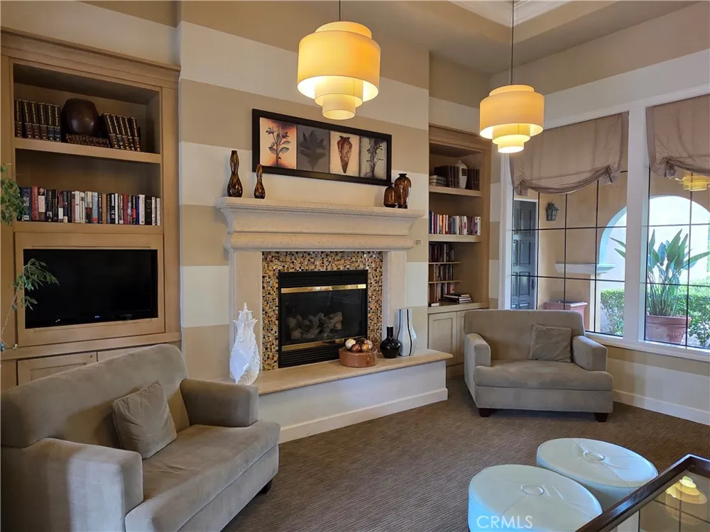 23734 Mahogany Court Valencia, CA 91354
