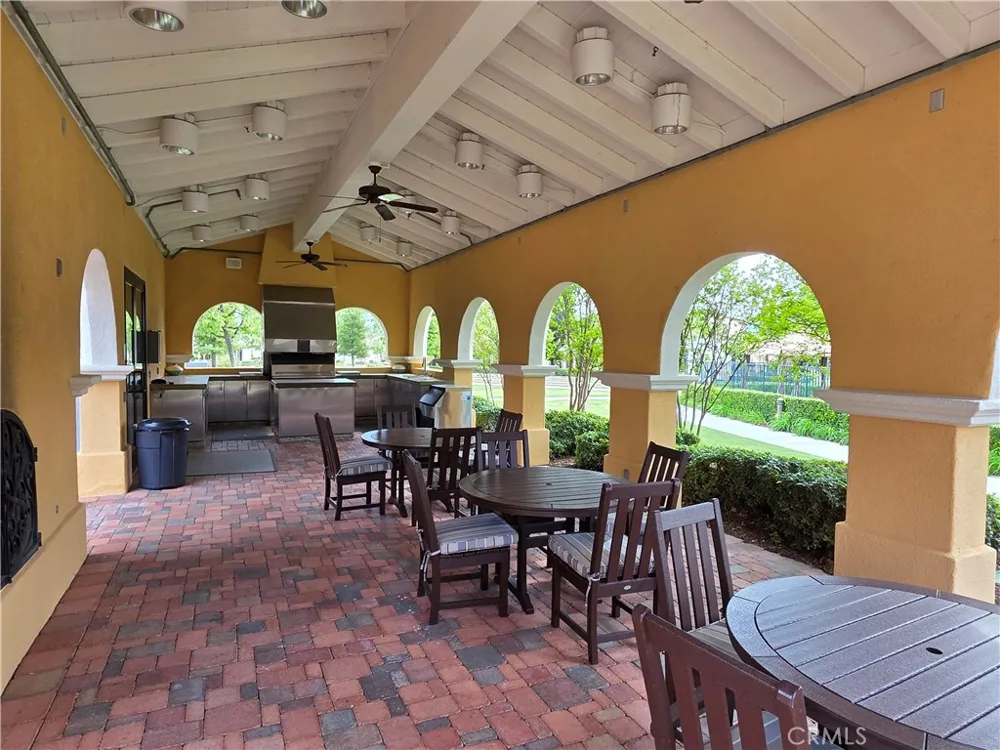 23734 Mahogany Court Valencia, CA 91354