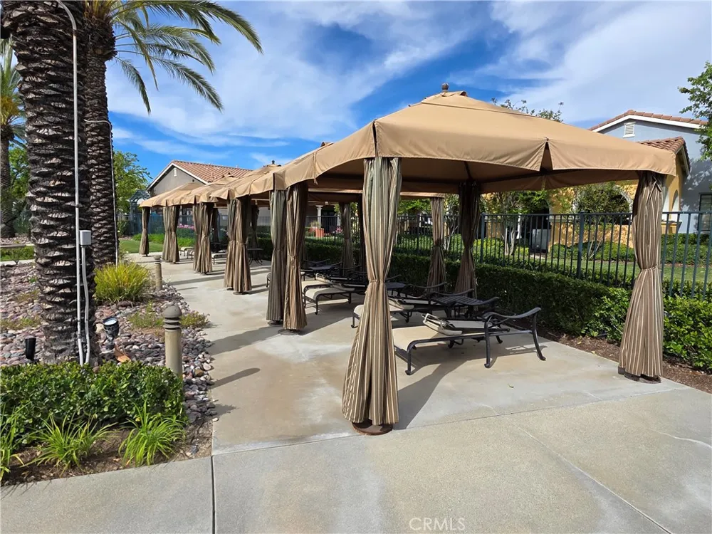 23734 Mahogany Court Valencia, CA 91354