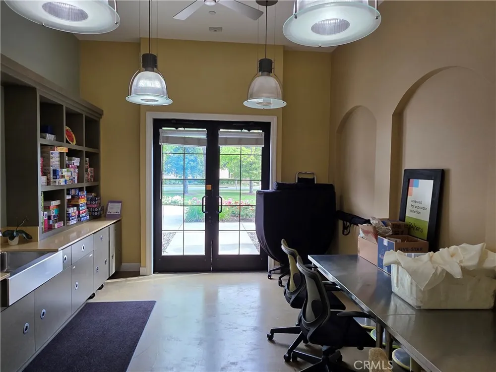 23734 Mahogany Court Valencia, CA 91354