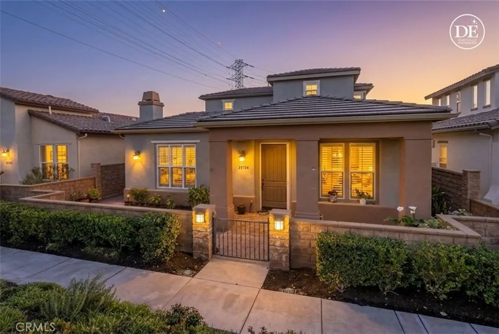 23734 Mahogany Court Valencia, CA 91354