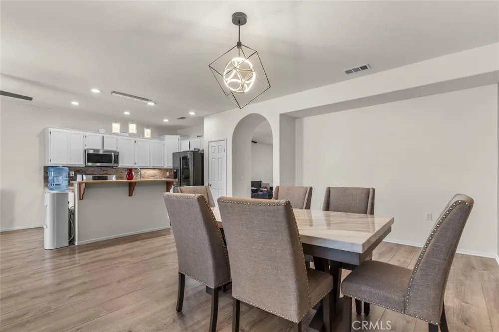 13998 Old Mill Victorville, CA 92394
