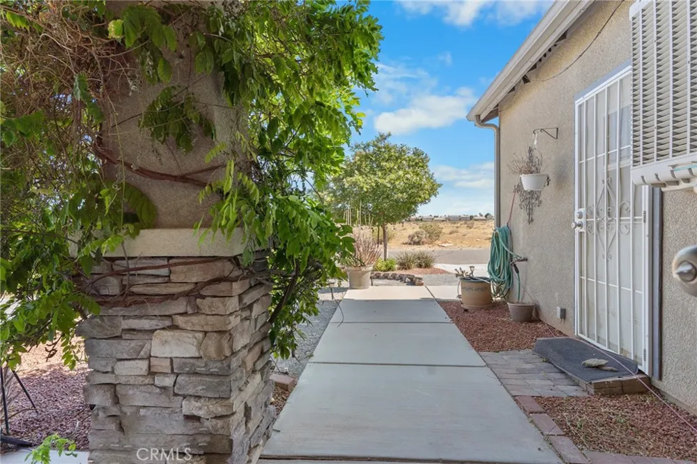 13998 Old Mill Victorville, CA 92394