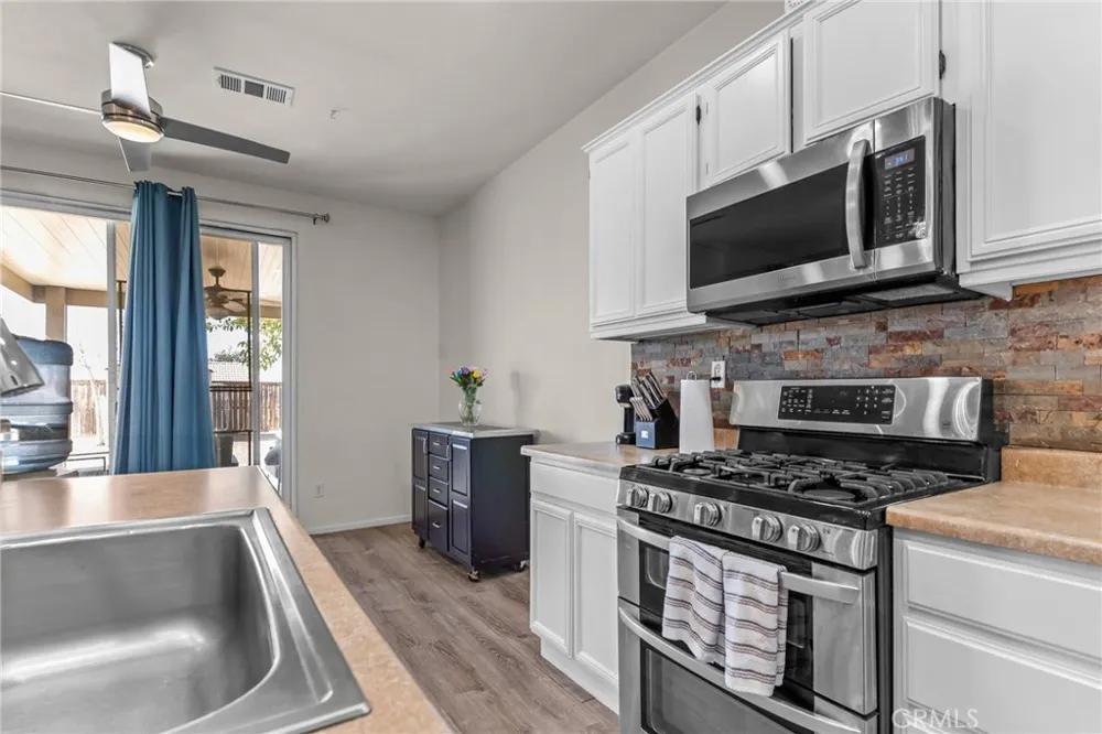 13998 Old Mill Victorville, CA 92394