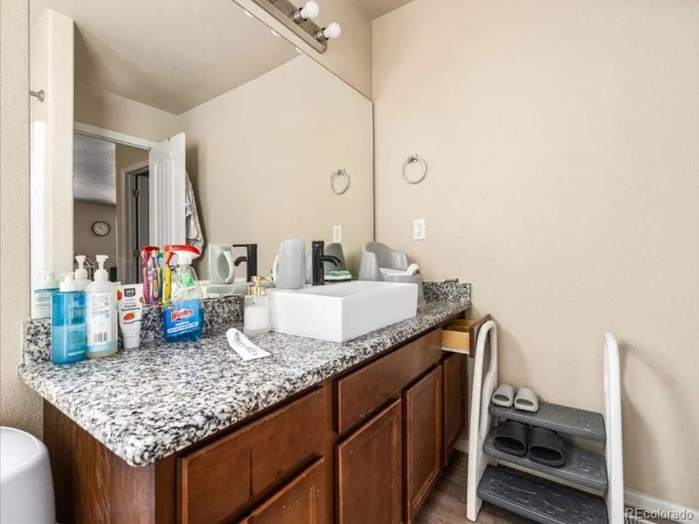 5824 Mark Twain Lane Pueblo, CO 81008
