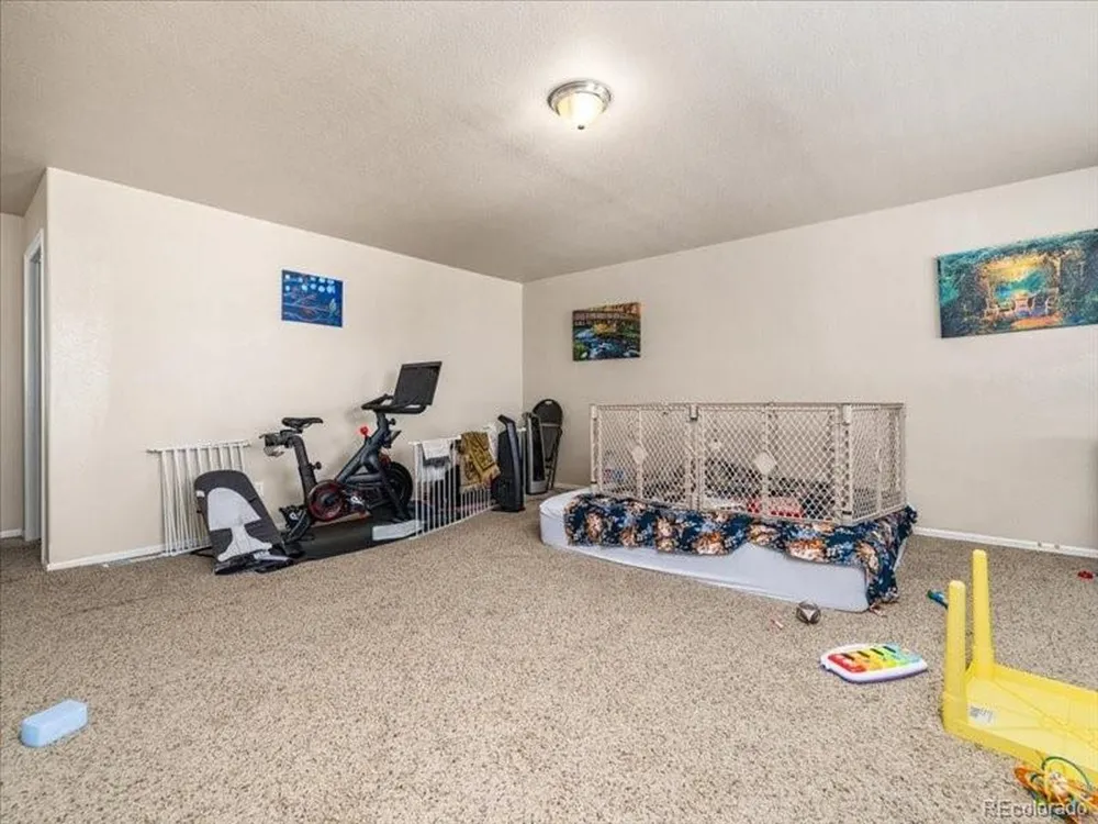 5824 Mark Twain Lane Pueblo, CO 81008