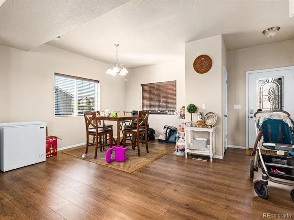 5824 Mark Twain Lane Pueblo, CO 81008
