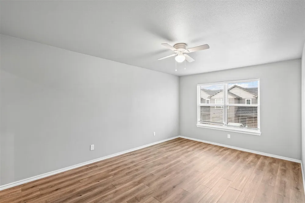 133 Abbey Park Court Granbury, TX 76049