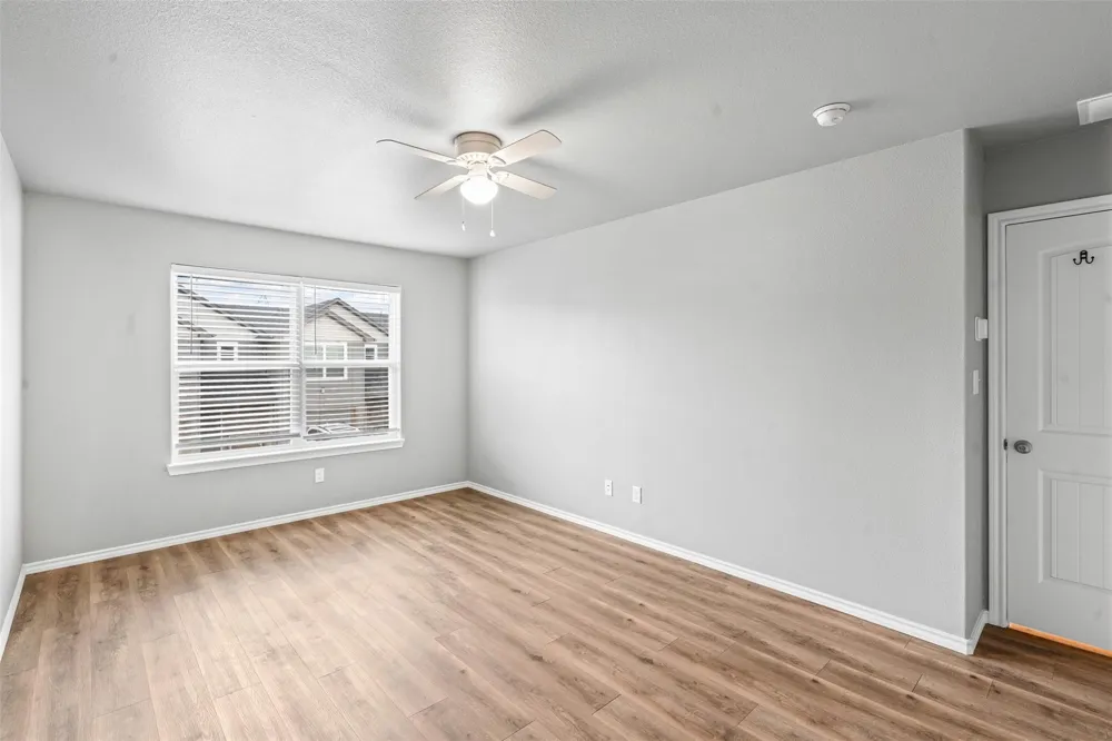 133 Abbey Park Court Granbury, TX 76049
