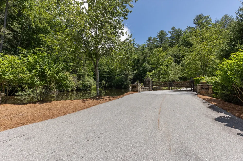 14 W Whitetail Drive Sapphire, NC 28774