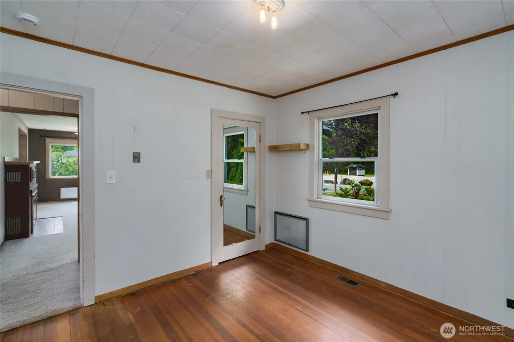48242 Moen Road Concrete, WA 98237