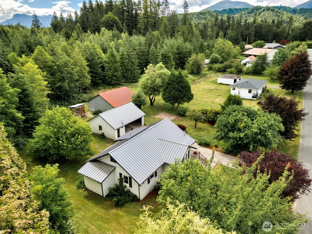 48242 Moen Road Concrete, WA 98237