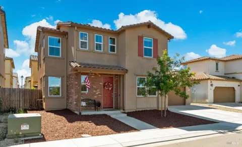 824 Tulip Street