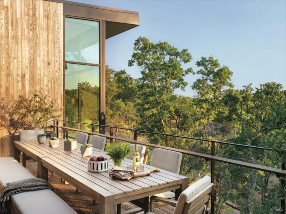 130 Big Leaf Court Healdsburg, CA 95448