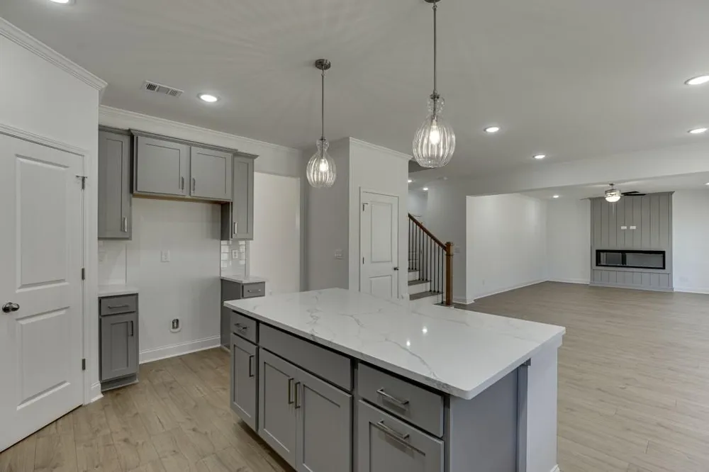 979 Lakeview Commerce, GA 30529