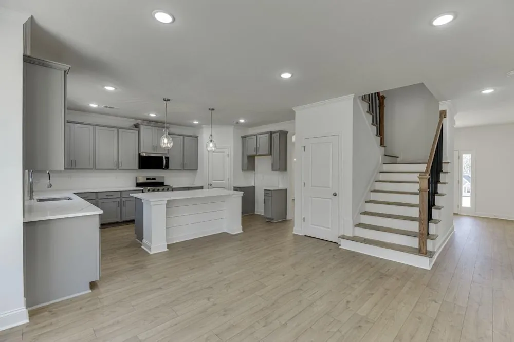 979 Lakeview Commerce, GA 30529