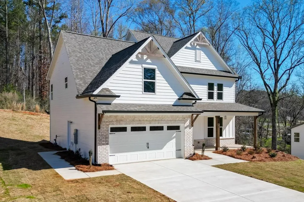 979 Lakeview Commerce, GA 30529