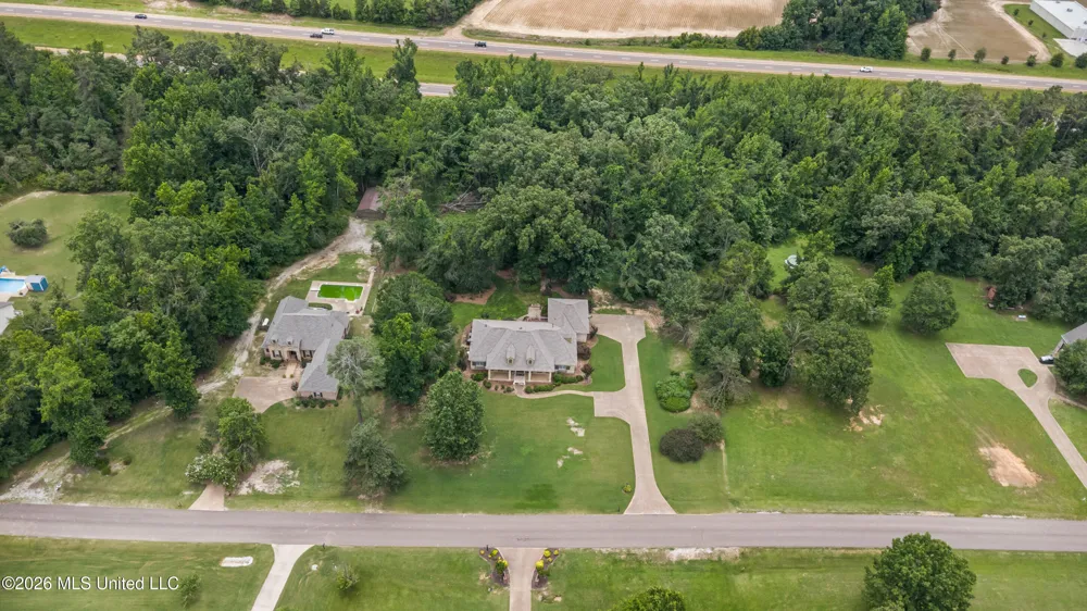 370 Deer Run Batesville, MS 38606