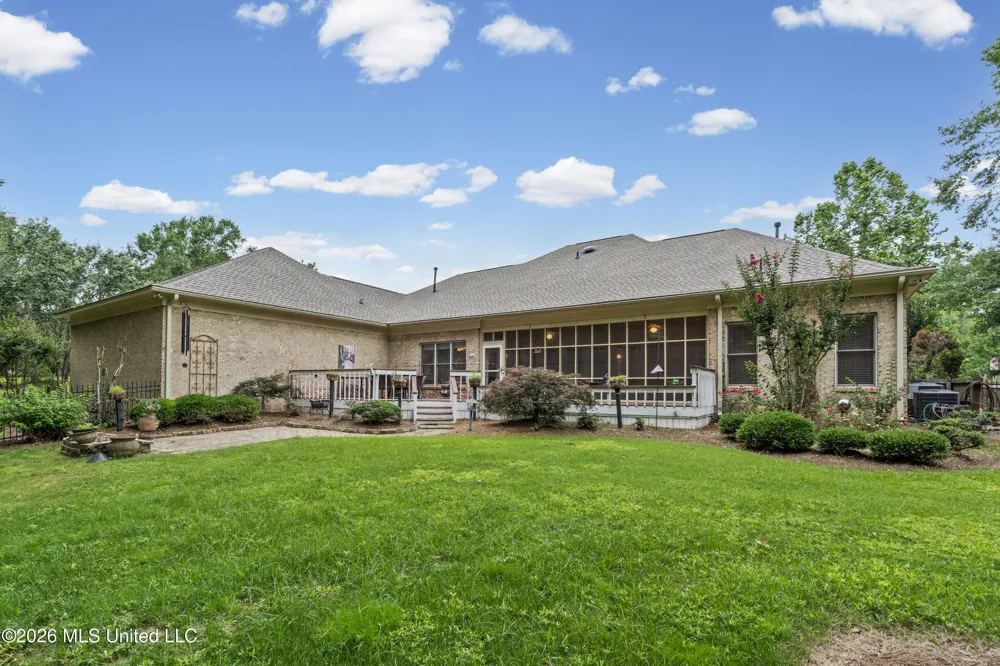 370 Deer Run Batesville, MS 38606