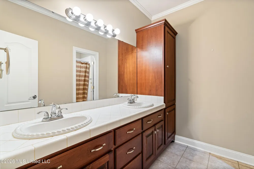 370 Deer Run Batesville, MS 38606
