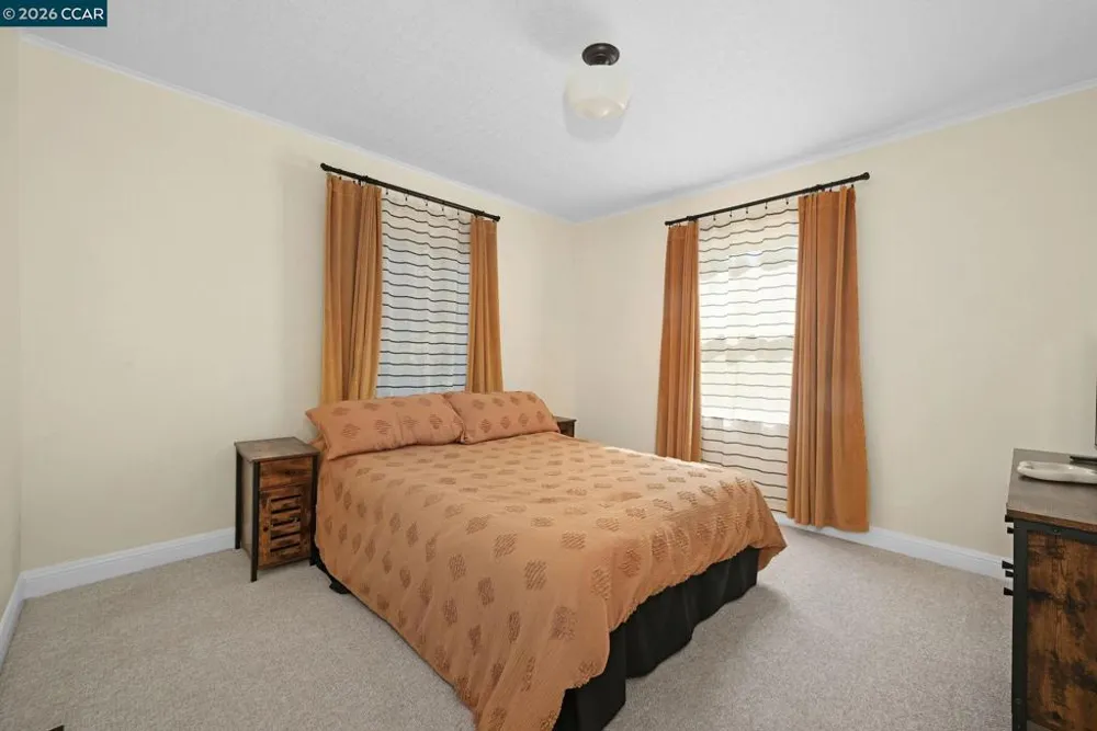 425 Bay St Crockett, CA 94525