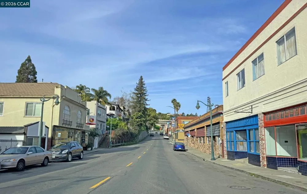 425 Bay St Crockett, CA 94525
