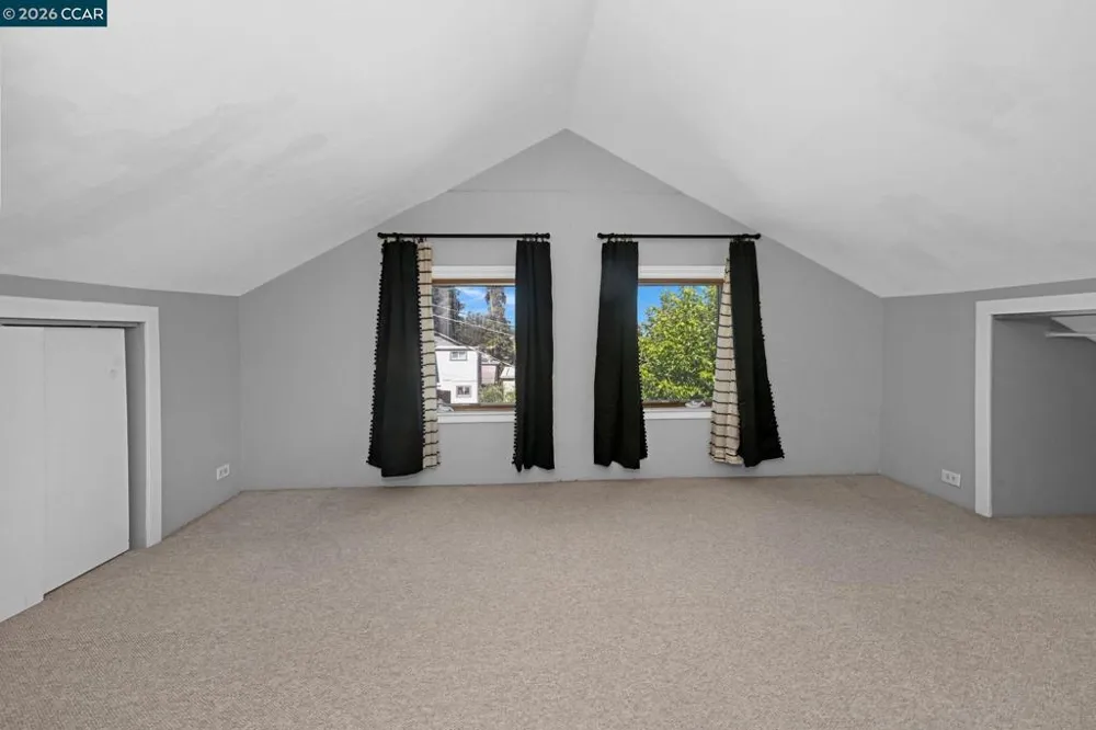 425 Bay St Crockett, CA 94525