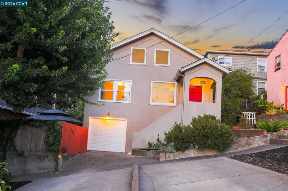 425 Bay St Crockett, CA 94525