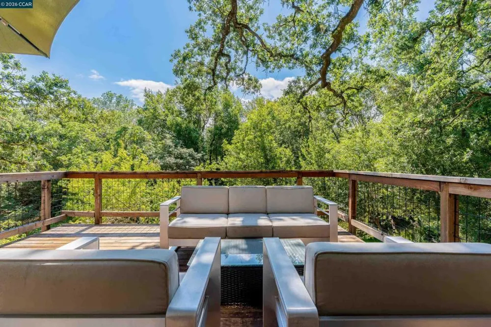 2531 Warm Springs Rd Glen Ellen, CA 95442