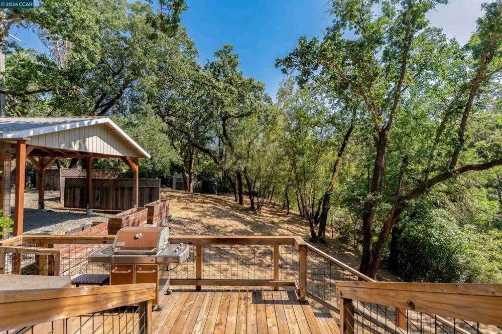 2531 Warm Springs Rd Glen Ellen, CA 95442