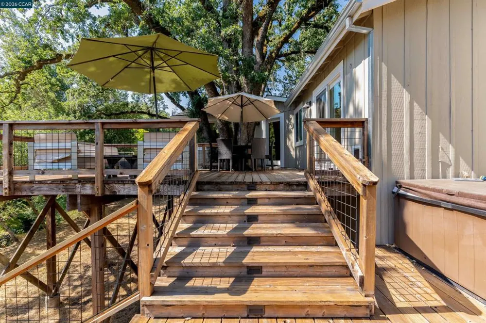 2531 Warm Springs Rd Glen Ellen, CA 95442