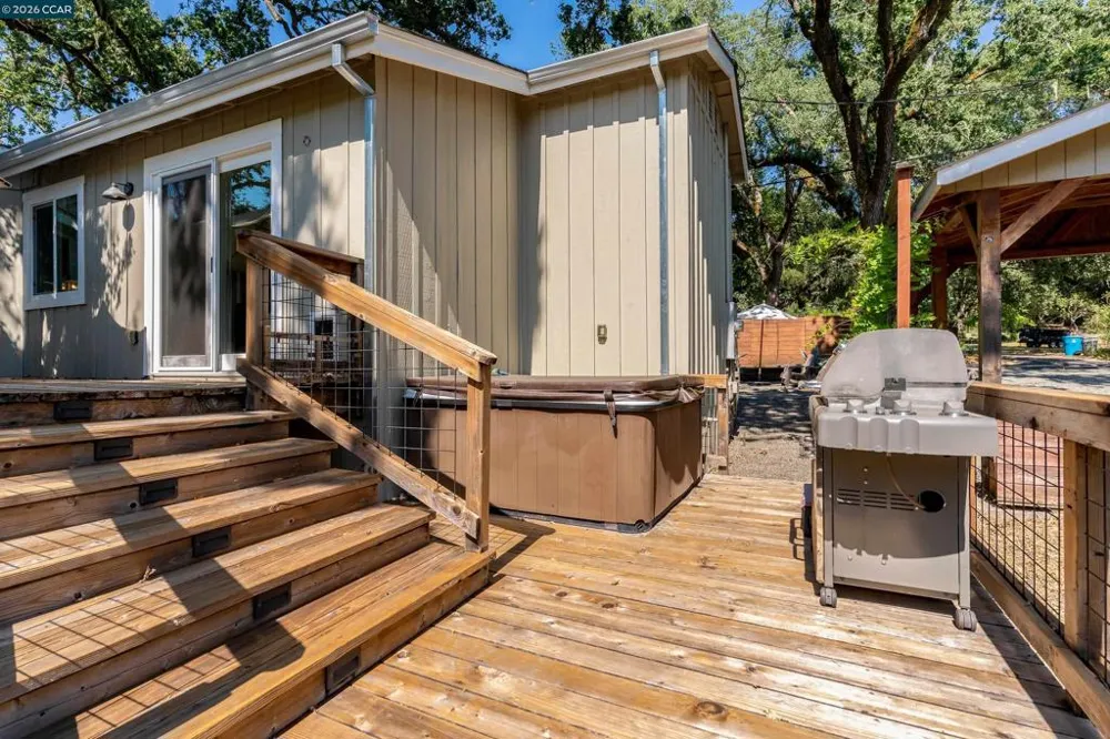 2531 Warm Springs Rd Glen Ellen, CA 95442