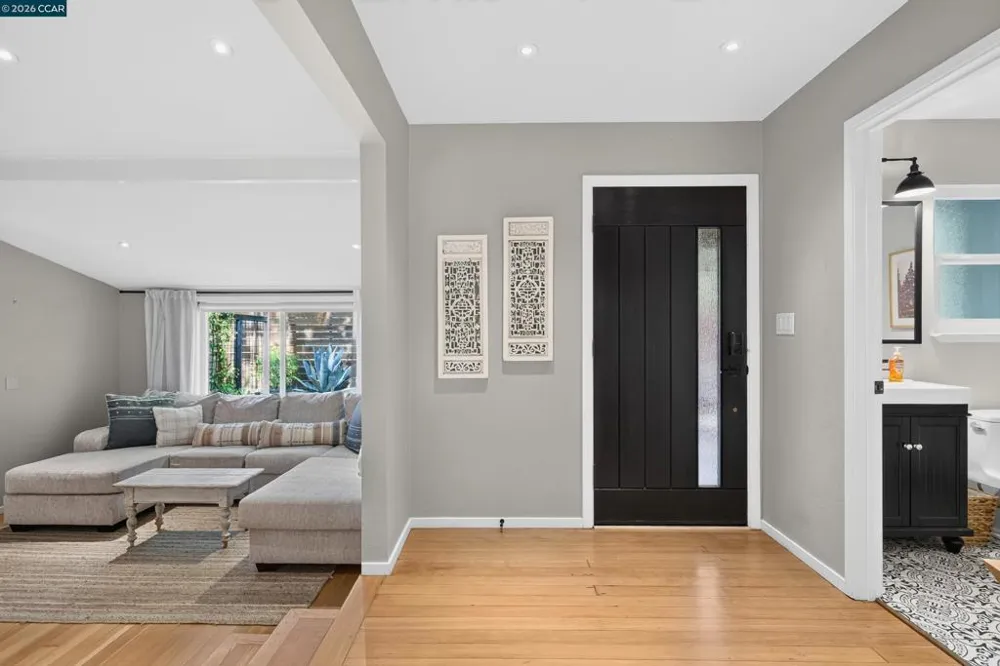 2531 Warm Springs Rd Glen Ellen, CA 95442